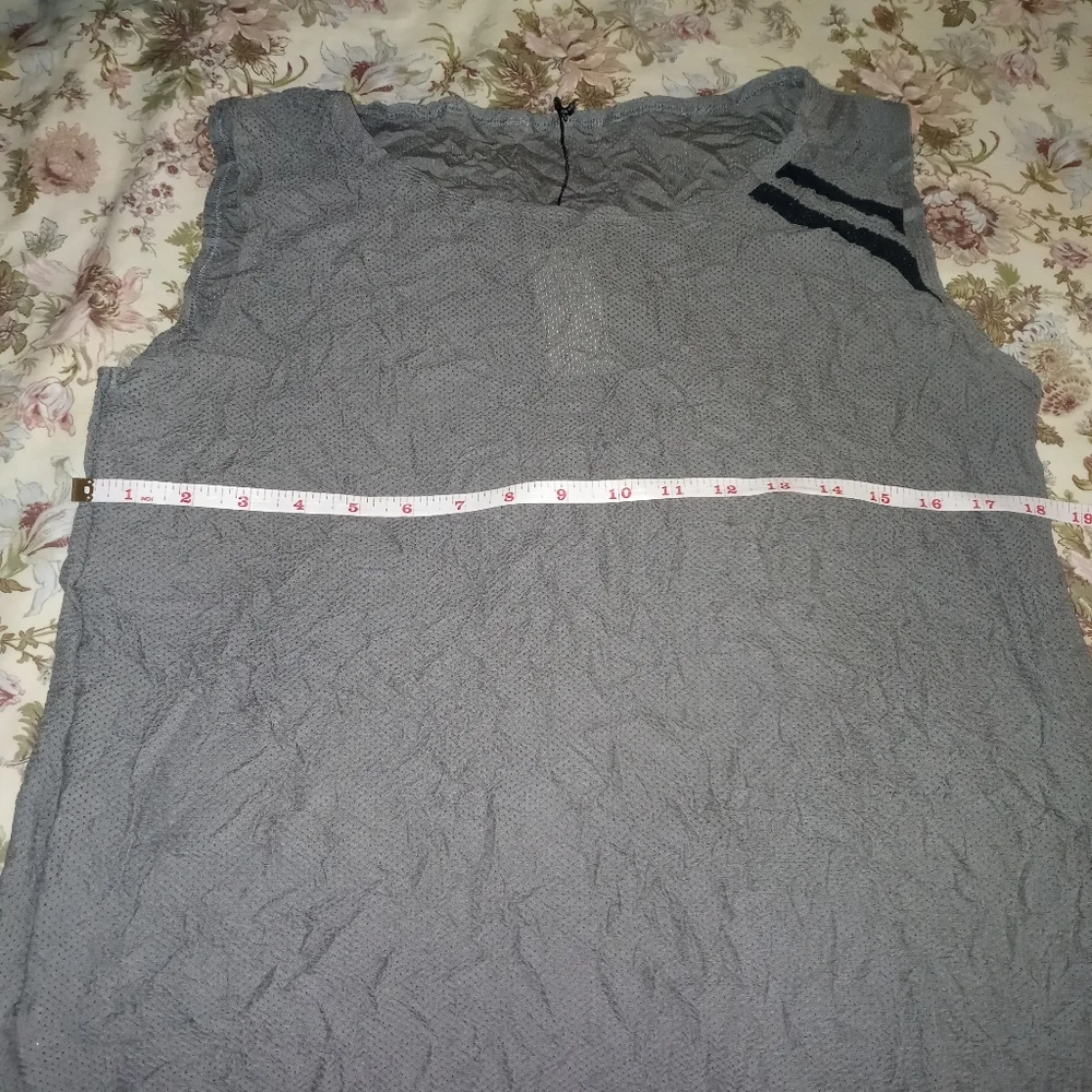 NWT Babette Mesh Top Size S - Picture 5 of 9